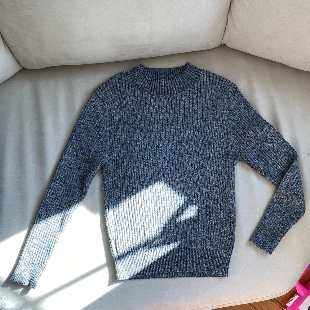 Grey sweater